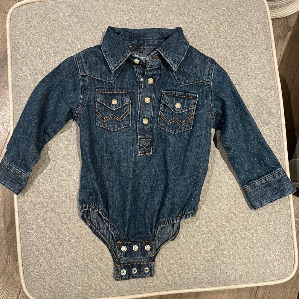 New W/O Tags Wrangler Denim Jean Pearl Snap Baby Onesie